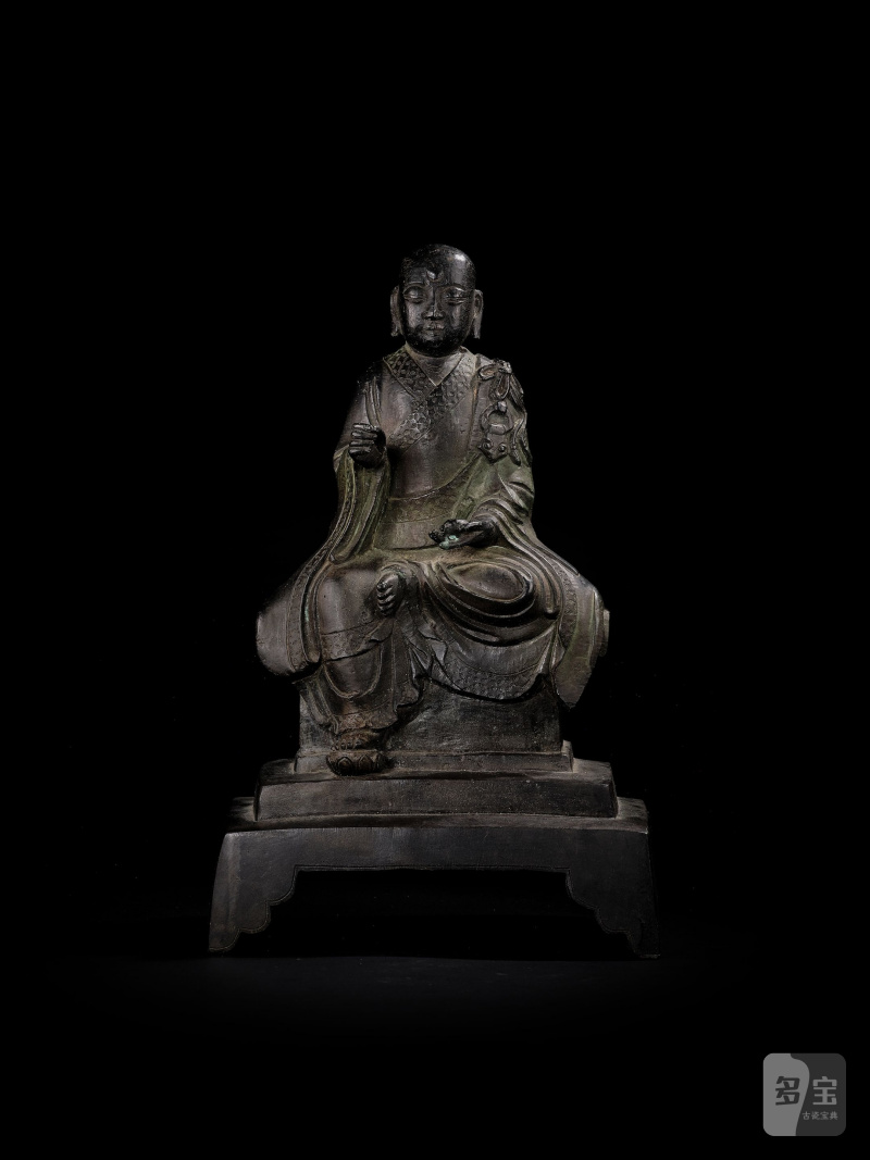 唐及更晚 銅鎏金觀音像、銅觀音坐像、銅觀音立像及銅地藏菩薩坐像 一組四件 | FOUR BRONZE AND GILT-BRONZE BUDDHIST FIGURES - 图8